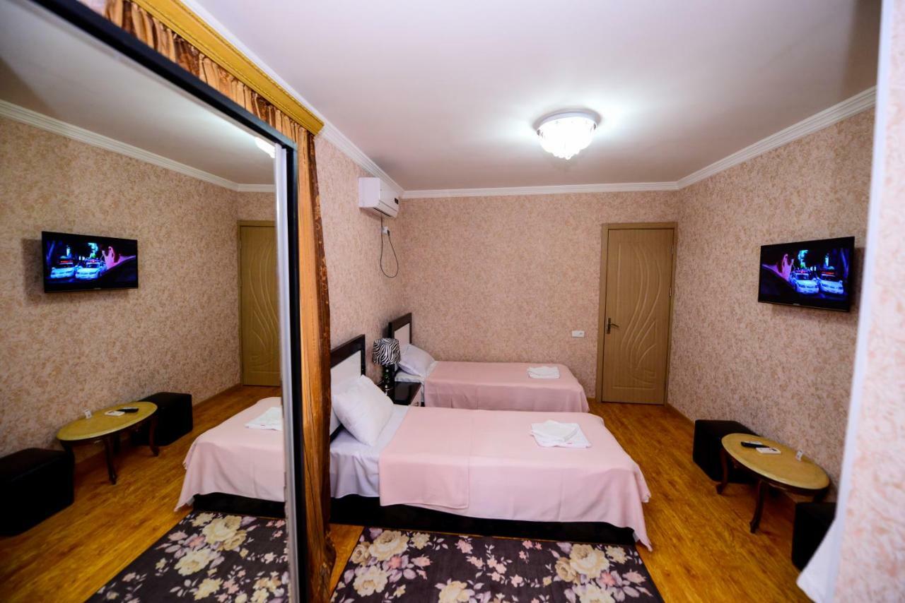 Hotel Mkudro Kʼutʼaisi Exterior foto