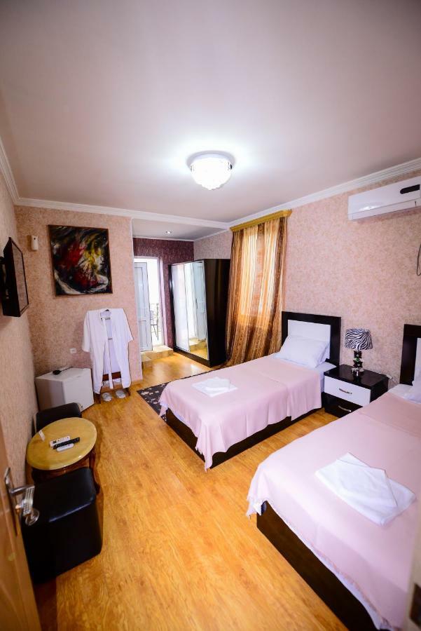 Hotel Mkudro Kʼutʼaisi Exterior foto