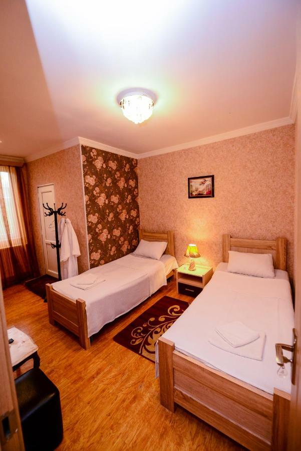 Hotel Mkudro Kʼutʼaisi Exterior foto