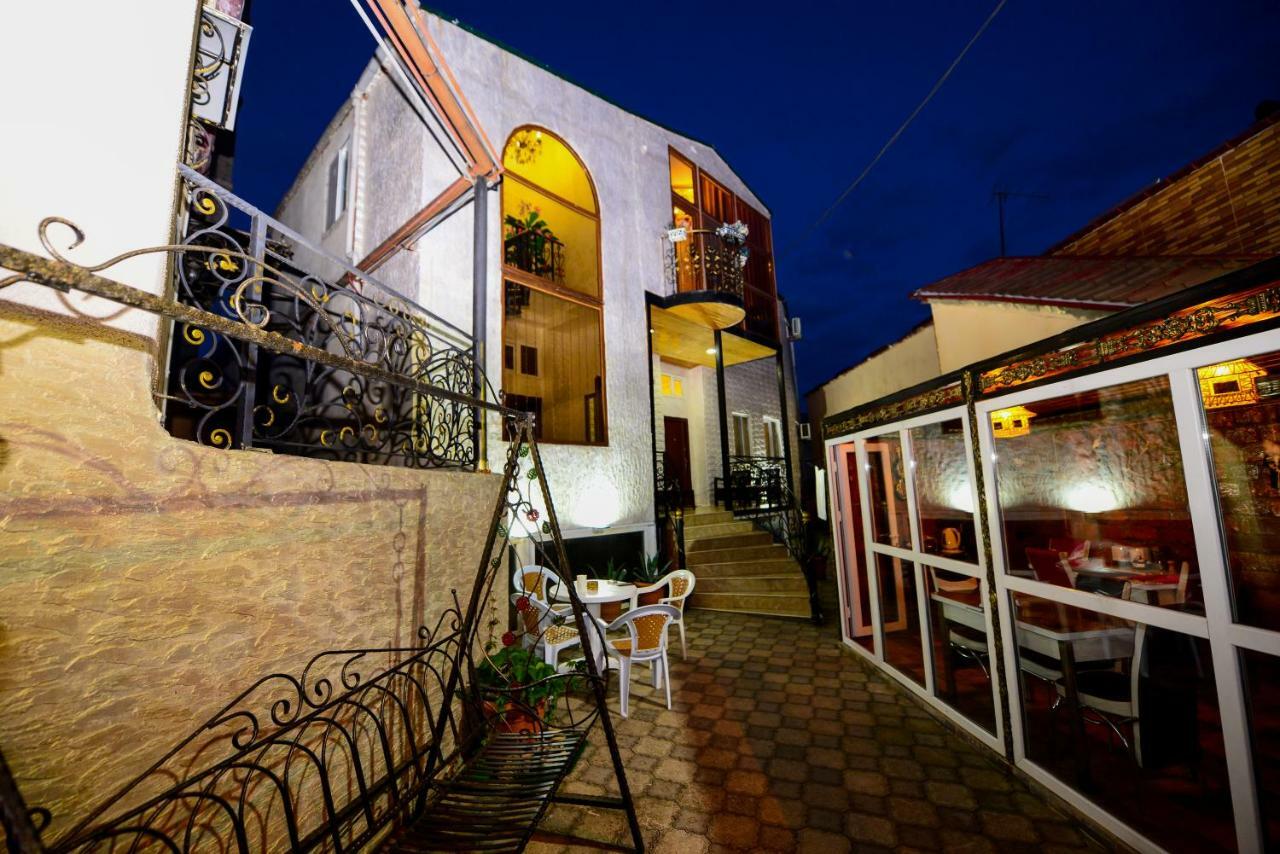 Hotel Mkudro Kʼutʼaisi Exterior foto
